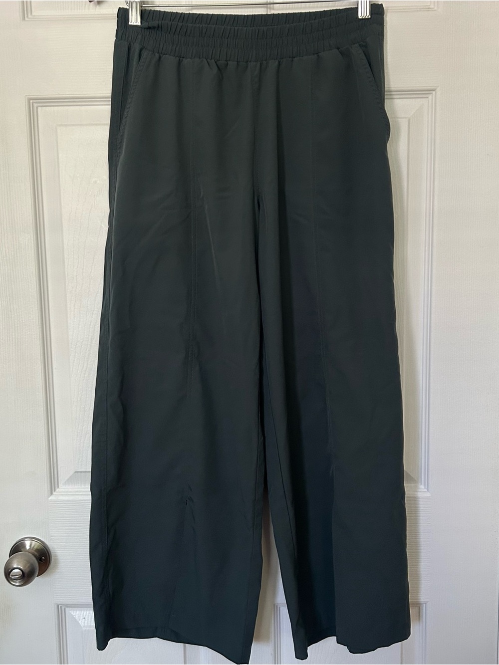Old Navy StretchTech Wide-Leg Active Pants